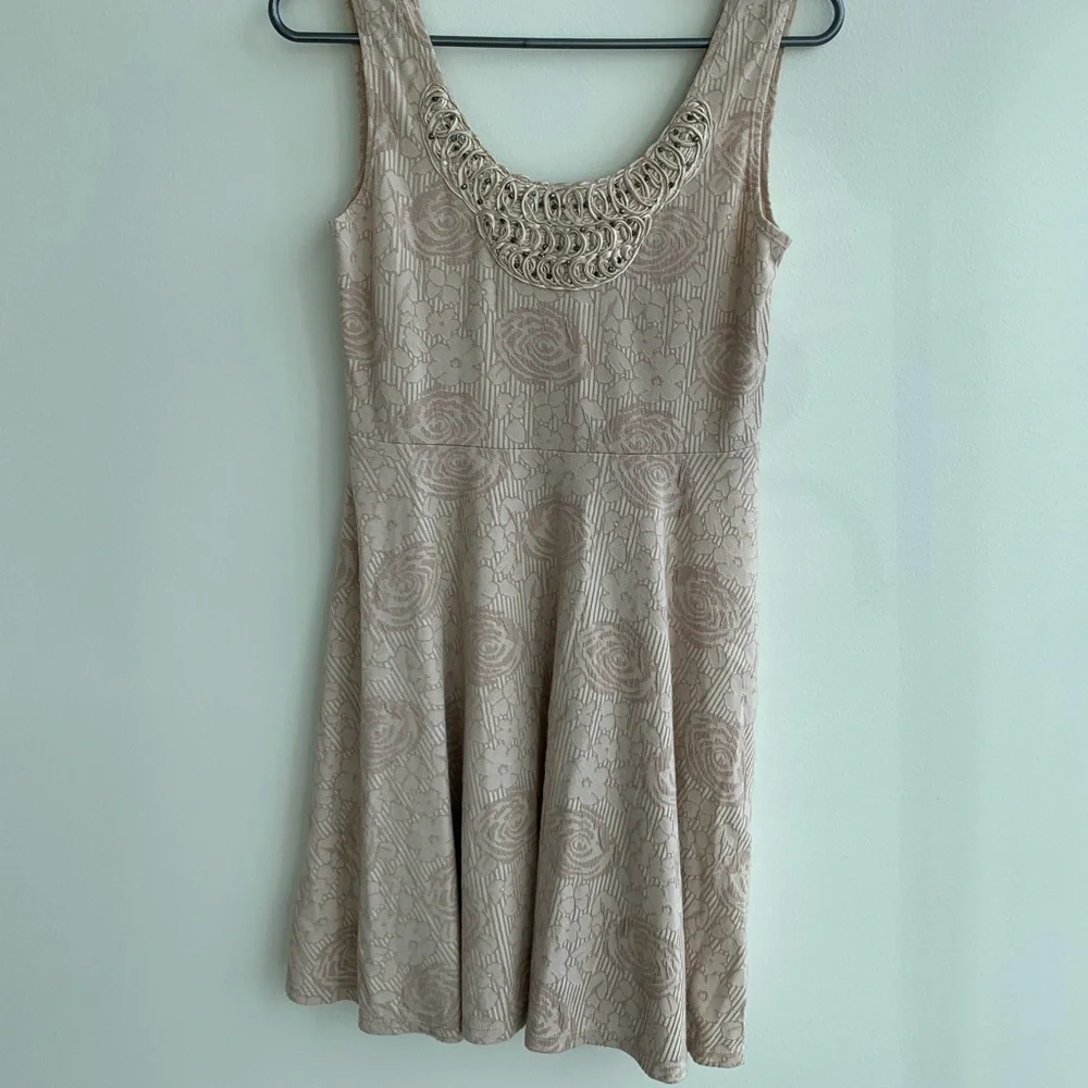 Free People Floral Sleeveless Mini Tan Dress Size S - Picture 2 of 5